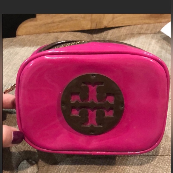 Tory Burch Bags Tory Burch Patent Leather Cosmetic Bag Poshmark